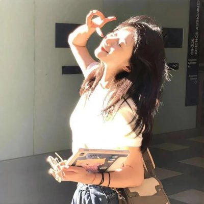 黑暗中的两个人